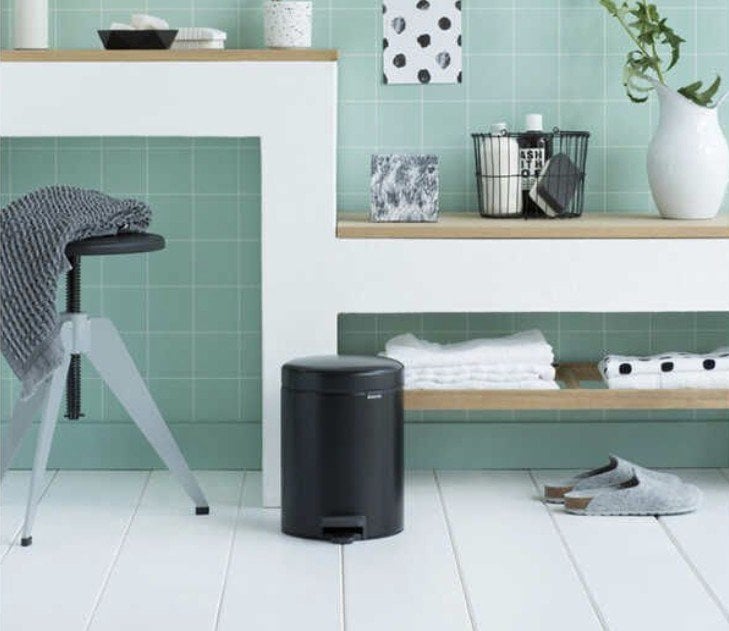 Brabantia NewIcon Mat Siyah 5 Litre Pedallı Çöp Kovası