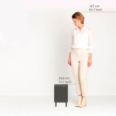 Brabantia BRA 227141 BO HI Mat Siyah Ayaklı Çöp Kutusu 7L