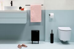 Brabantia BRA 227141 BO HI Mat Siyah Ayaklı Çöp Kutusu 7L