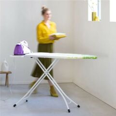 Brabantia Ütü Masası 124x45cm (C) Buhar Kazanı Standlı Yonca Desenli Beyaz Katlanabilir