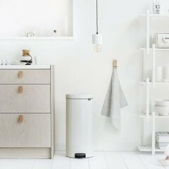 Brabantia Çöp Kutusu 30 LT Pedallı Beyaz Newicon